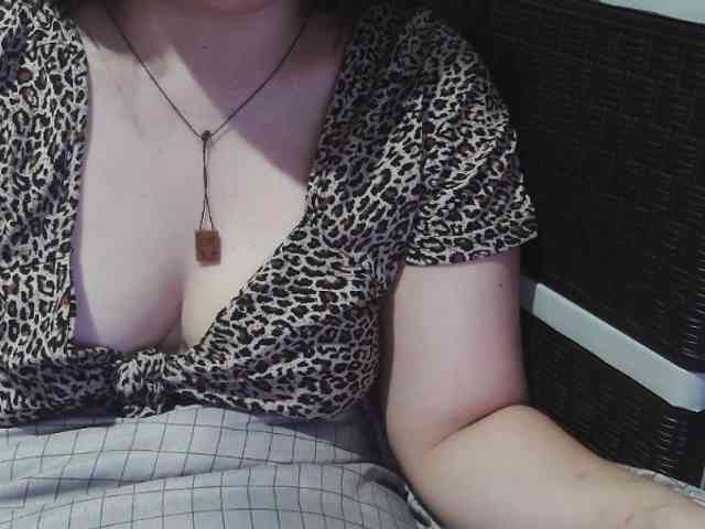 Cassiee webcam