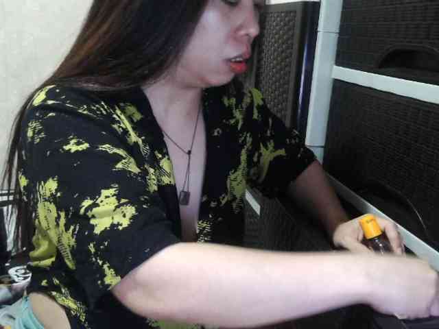 Cassiee webcam