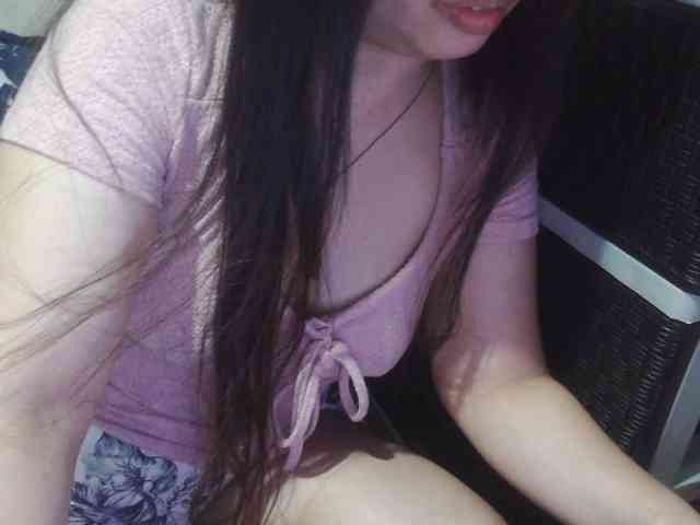 Model: Cassiee