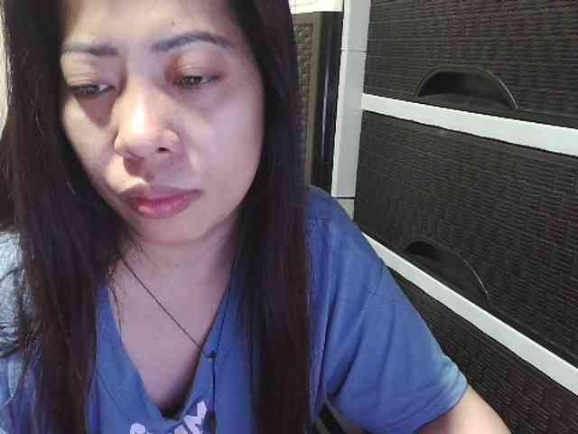 Cassiee webcam