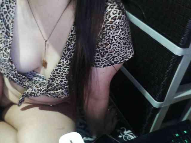Cassiee webcam