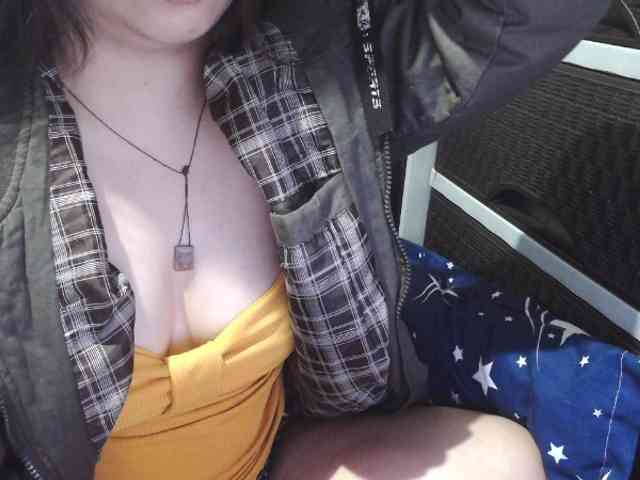 Cassiee webcam