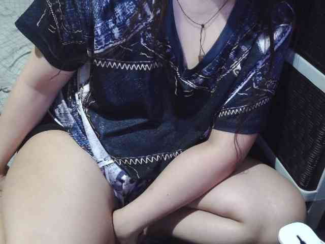 Cassiee webcam