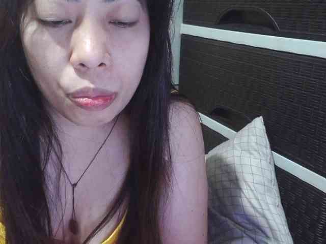 Cassiee webcam