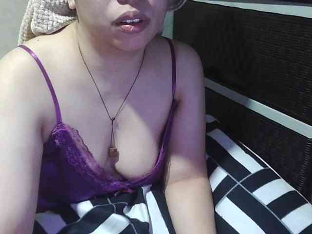 Kazzandra webcam