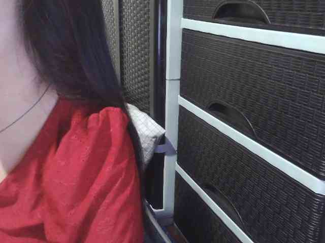 Cassiee webcam