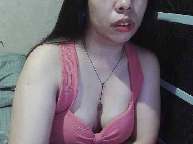 Cassiee webcam