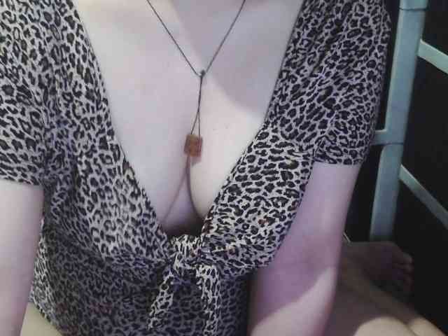 Cassiee webcam