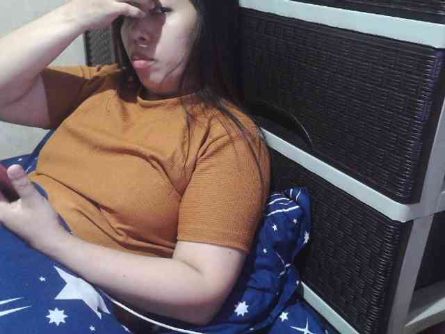 Cassiee webcam