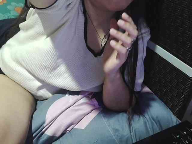 Cassiee webcam