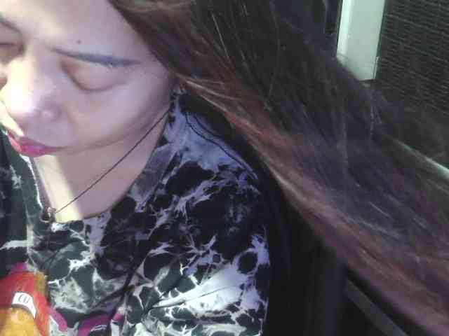 Kazzandra webcam