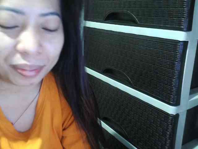 Cassiee webcam