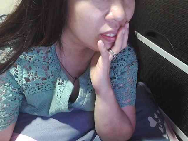 Cassiee webcam