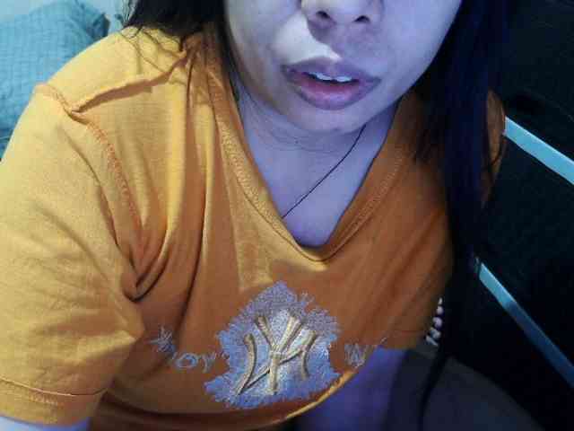Cassiee webcam
