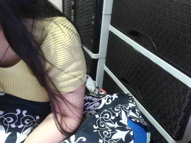 Cassiee webcam