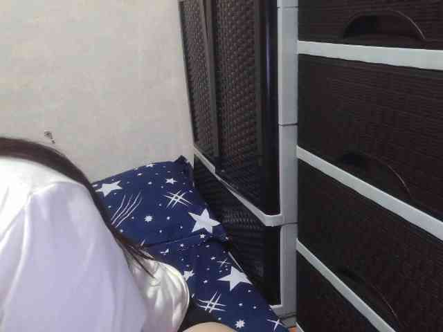 Cassiee webcam