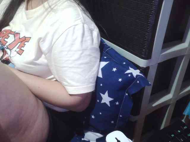 Cassiee webcam