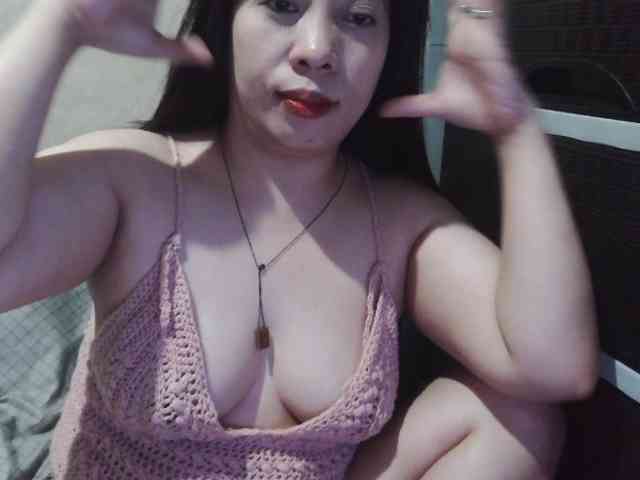 Cassiee webcam