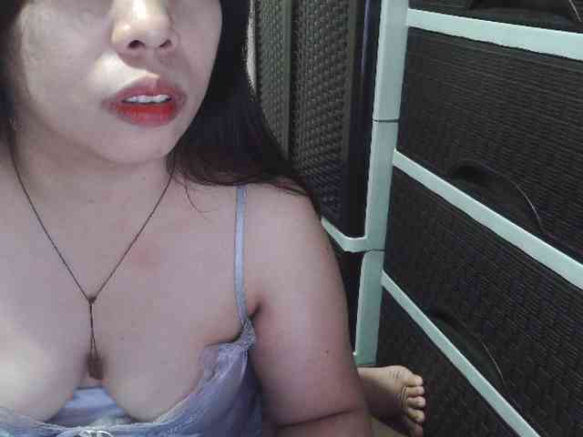 Cassiee webcam