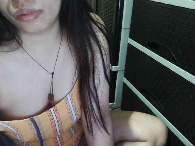 Cassiee webcam