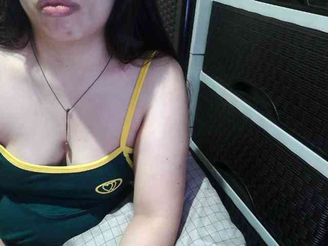 Cassiee webcam