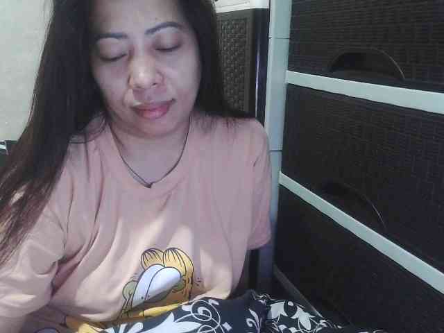 Cassiee webcam