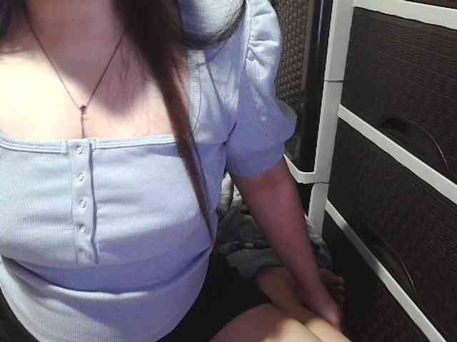 Cassiee webcam