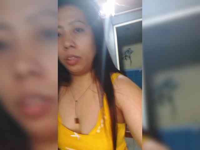 Cassiee webcam