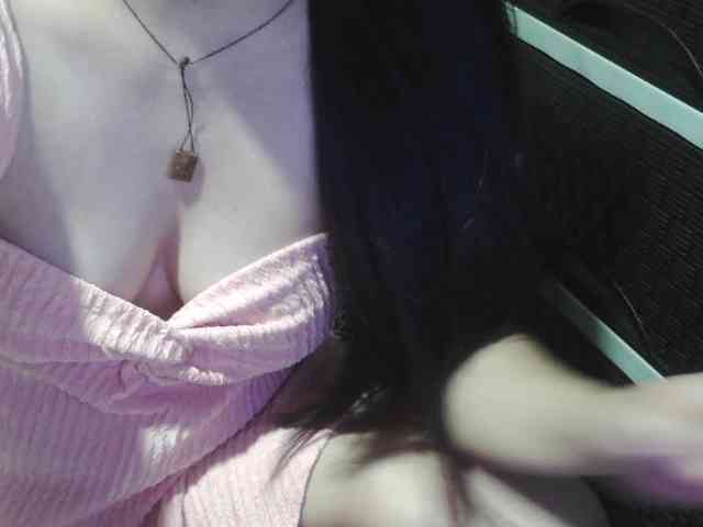 Kazzandra webcam