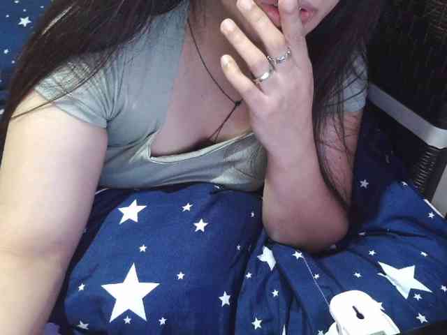 Cassiee webcam