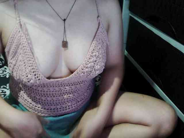 Cassiee webcam