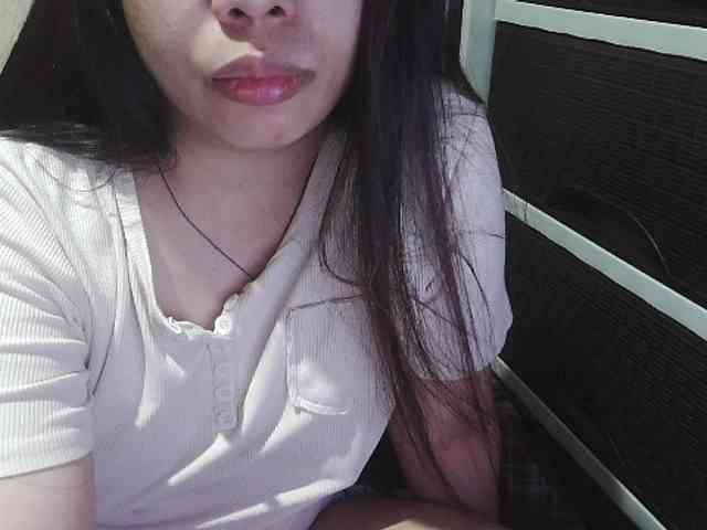 Cassiee webcam