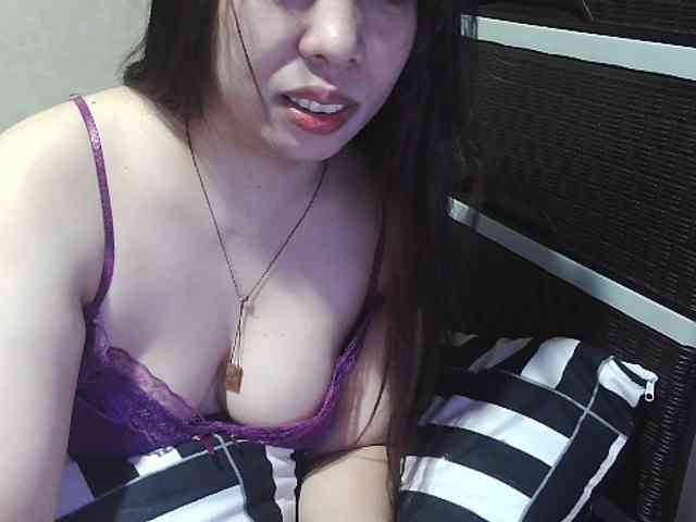 Kazzandra webcam