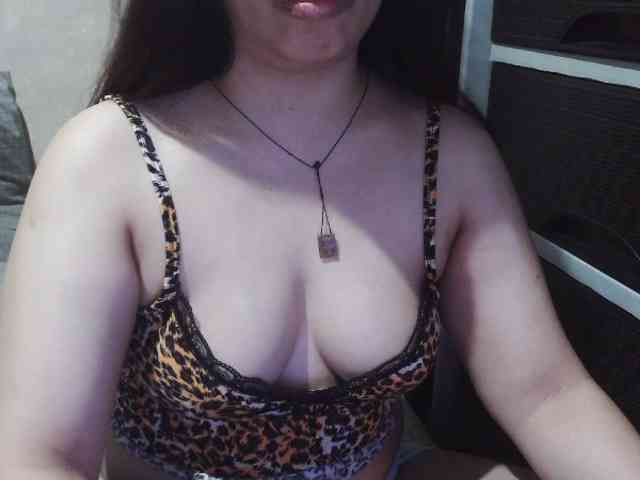 Cassiee webcam