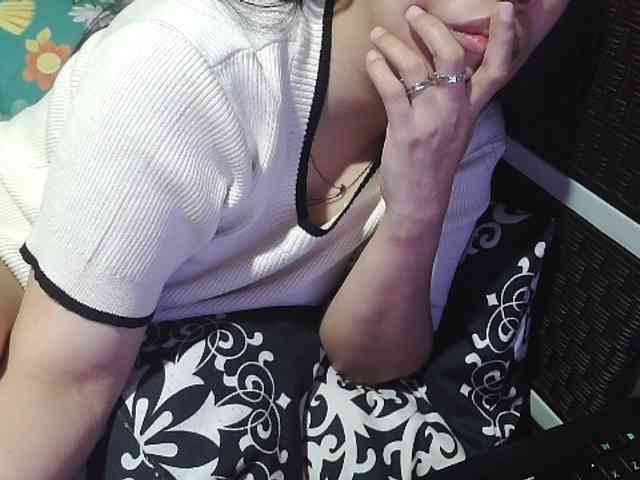 Cassiee webcam
