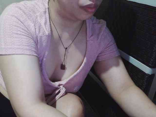 Cassiee webcam