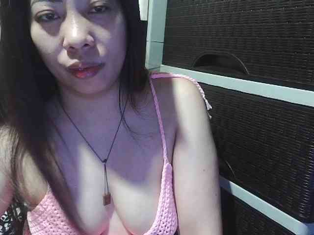 Cassiee webcam