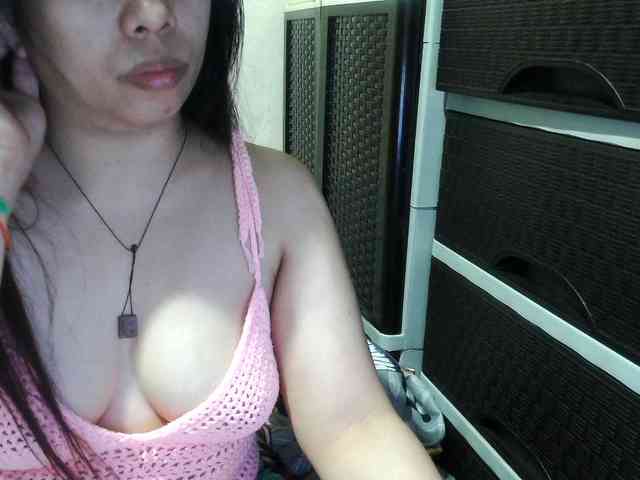 Cassiee webcam