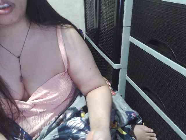 Cassiee webcam