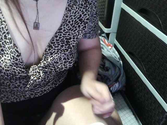 Cassiee webcam