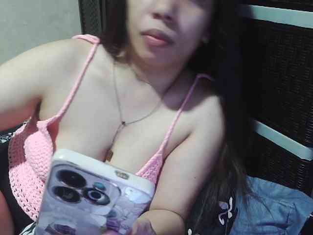 Cassiee webcam