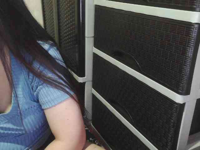 Cassiee webcam