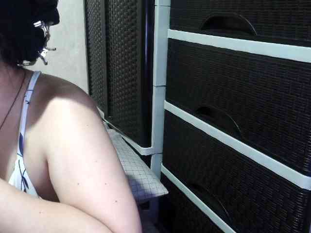 Cassiee webcam