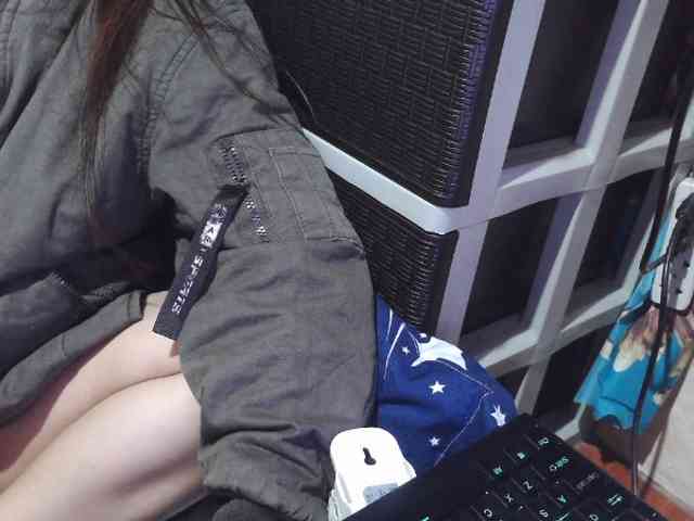 Cassiee webcam