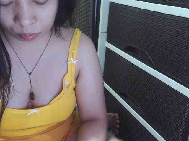 Cassiee webcam