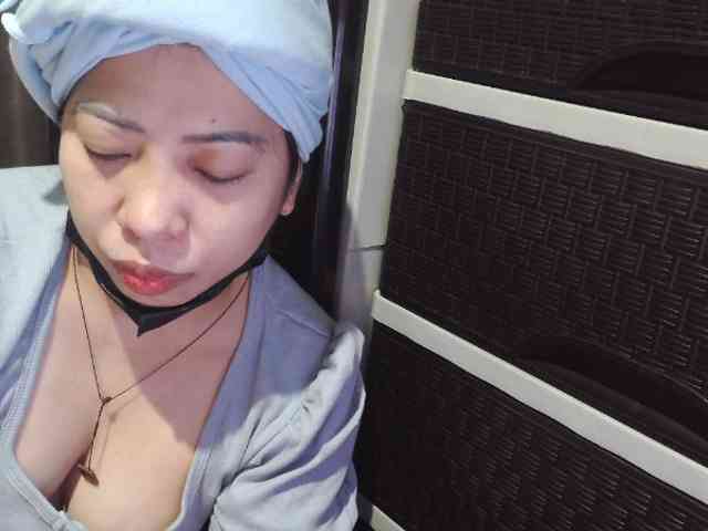 Cassiee webcam