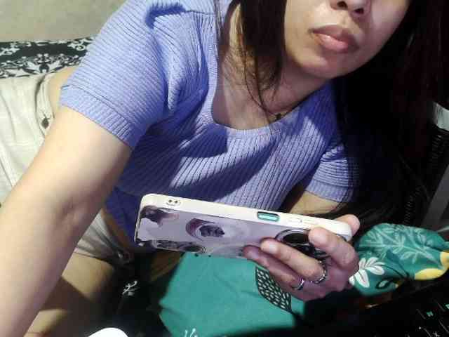 Cassiee webcam
