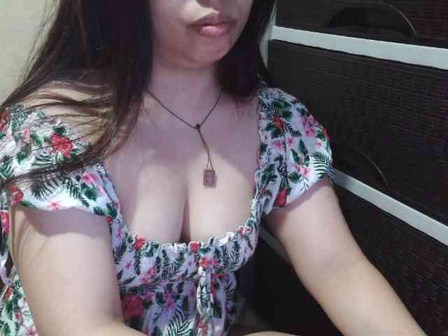 Cassiee webcam