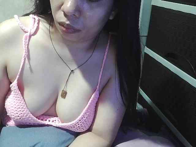 Cassiee webcam