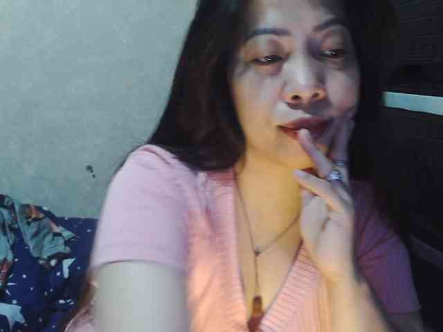 Cassiee webcam